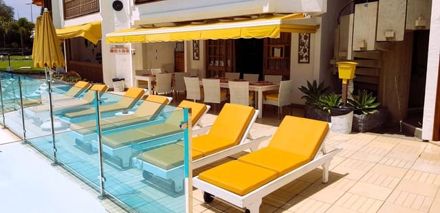 Gewerbe zu verkaufen in Playa del Inglés, San Bartolomé de Tirajana - 430.000 € (Ref: 8220470)