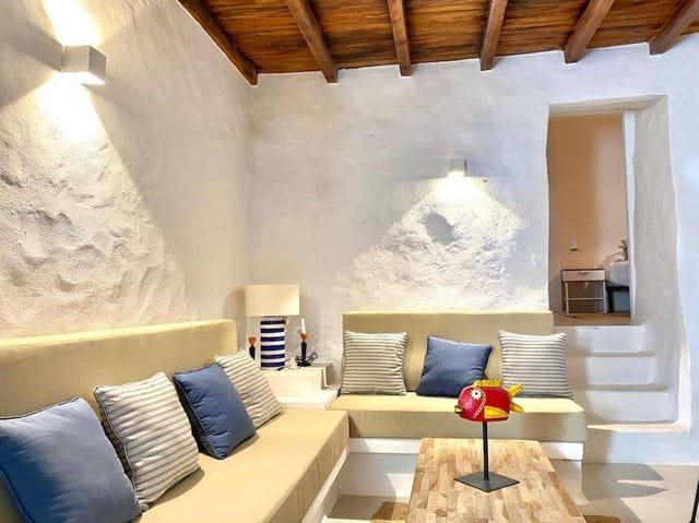 4 soverom Villa til salgs i Teguise - € 1 175 000 (Ref: 8226450)