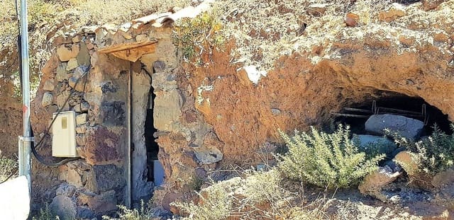 Finca/Casa Rural en San Bartolomé de Tirajana en venta - 115.000 € (Ref: 8244266)