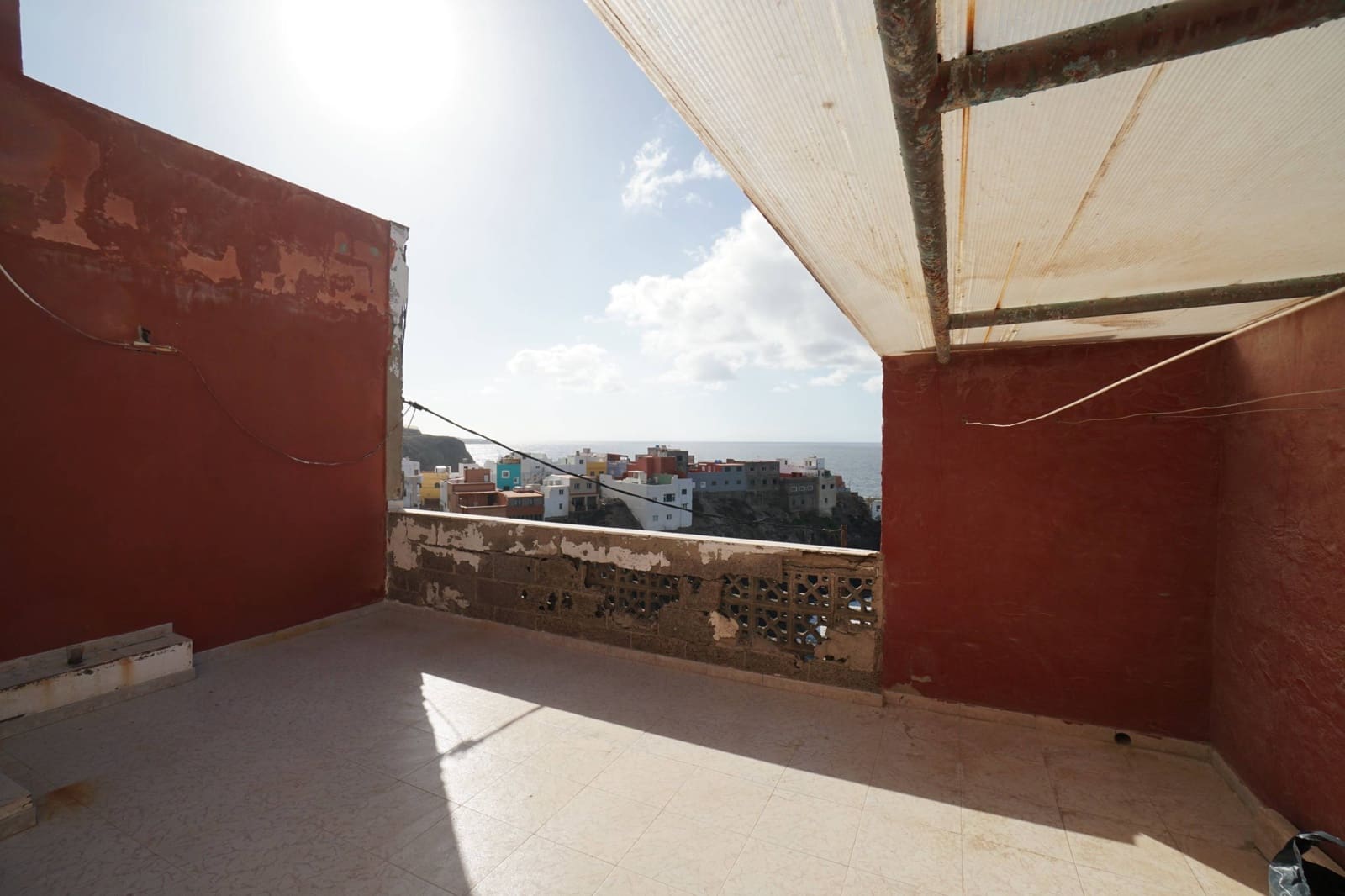 5 soveværelse Villa til salg i Santa Maria de Guia de Gran Canaria med garage - € 168.000 (Ref: 8263169)