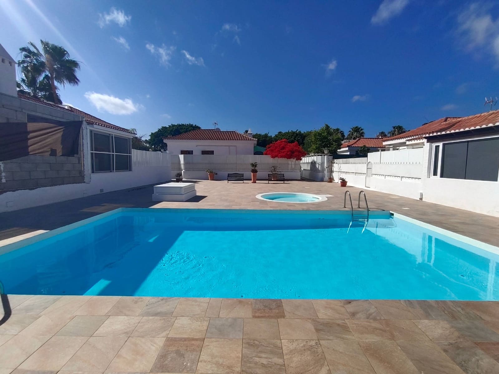 4 soverom Villa til leie i Campo Internacional med svømmebasseng garasje - € 2 750 (Ref: 8324713)