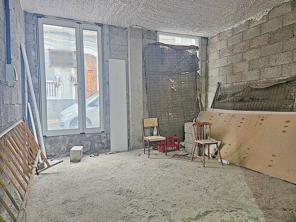 Erhverv til salg i Las Palmas de Gran Canaria - € 222.000 (Ref: 8327812)