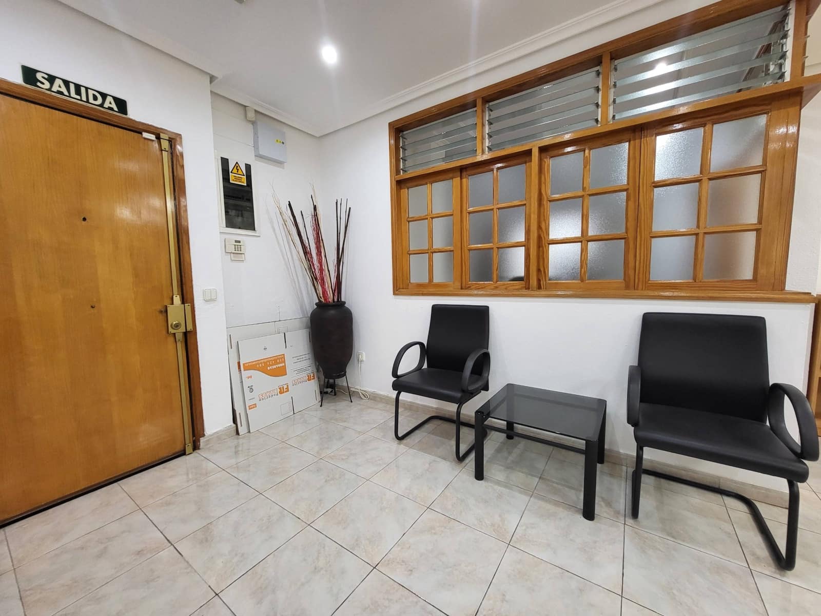 Office for rent in Las Palmas de Gran Canaria - € 980 (Ref: 8348244)