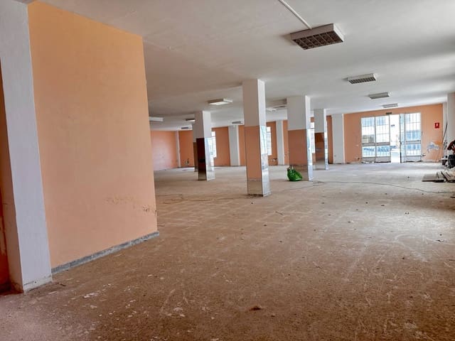 Kommersiell till salu i Los Realejos - 260 000 € (Ref: 8354274)