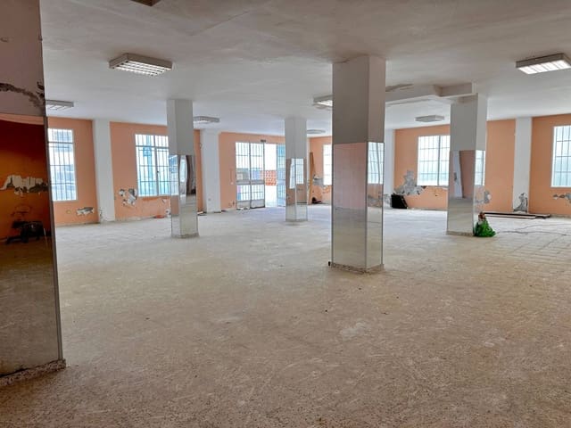 Kommersiell till salu i Los Realejos - 260 000 € (Ref: 8354274)