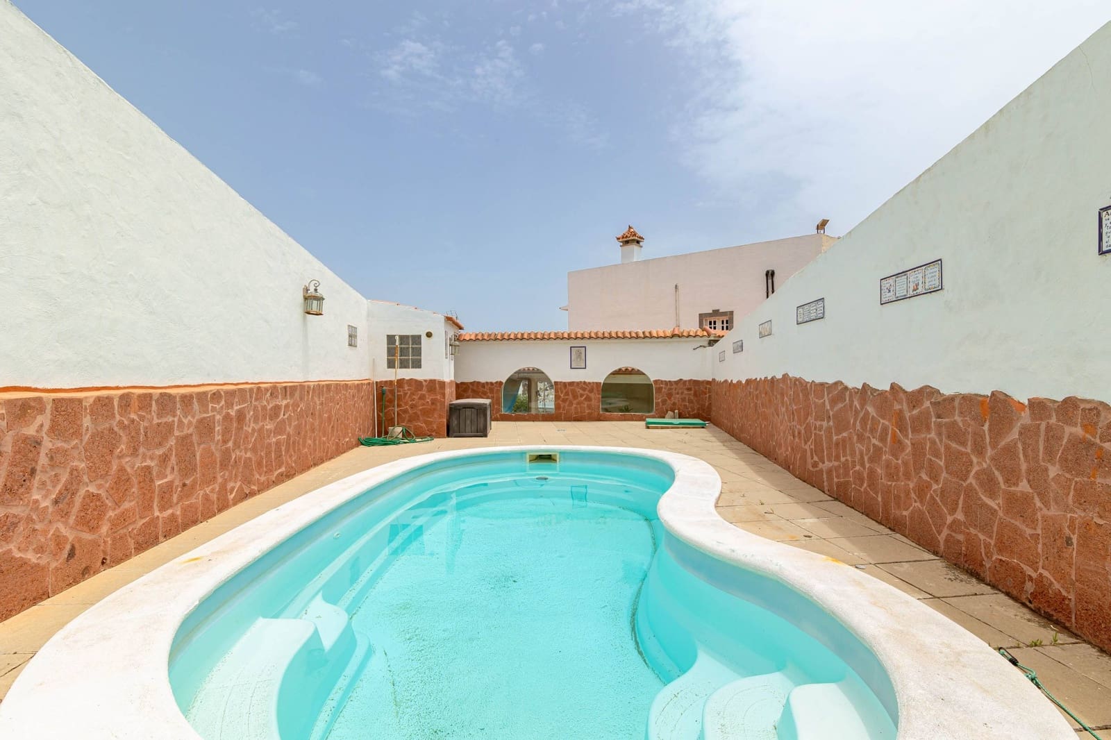 6 soveværelse Villa til salg i Arucas med swimmingpool garage - € 430.000 (Ref: 8450765)