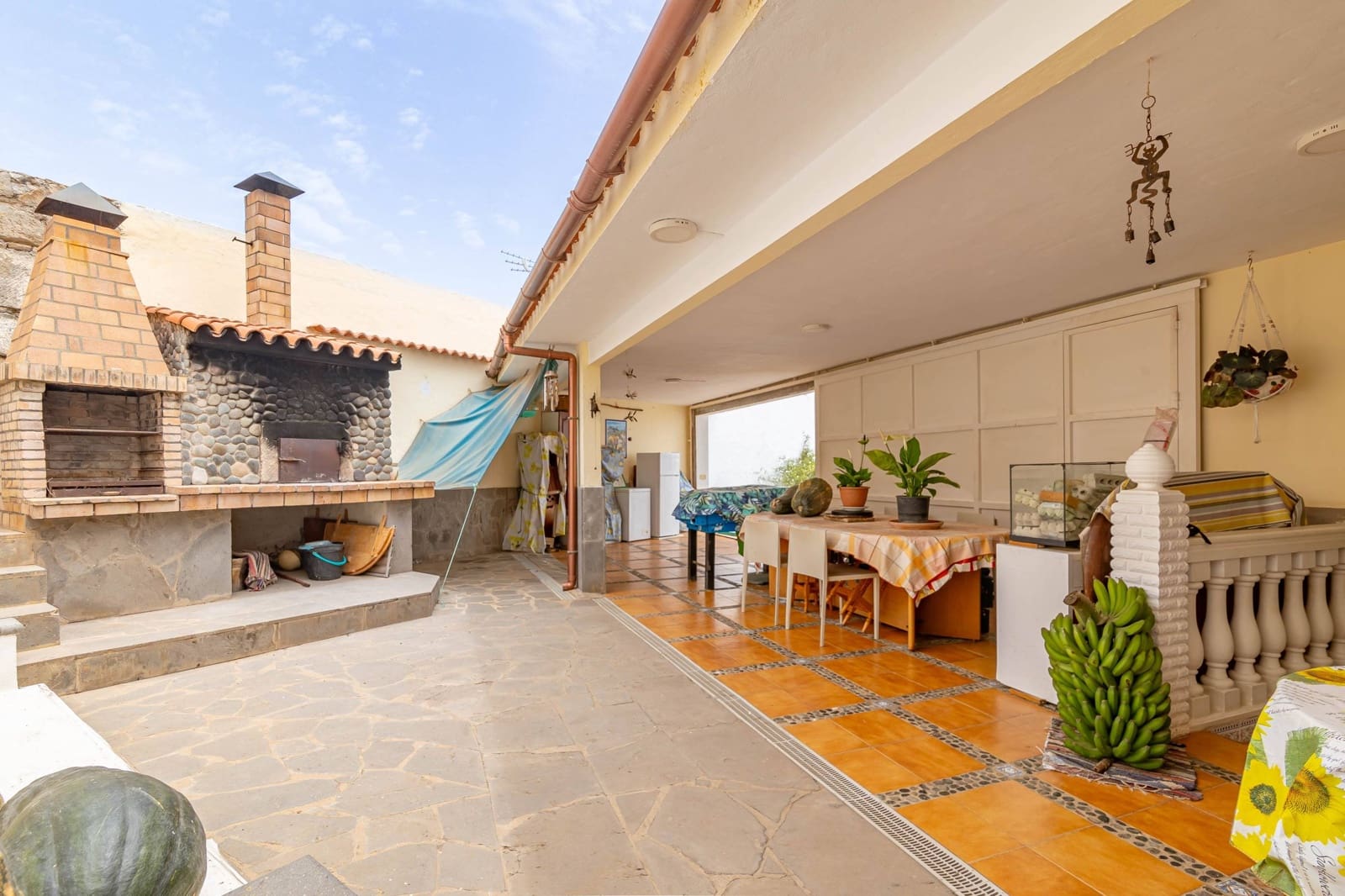 6 quarto Moradia para venda em Arucas com piscina garagem - 430 000 € (Ref: 8450765)