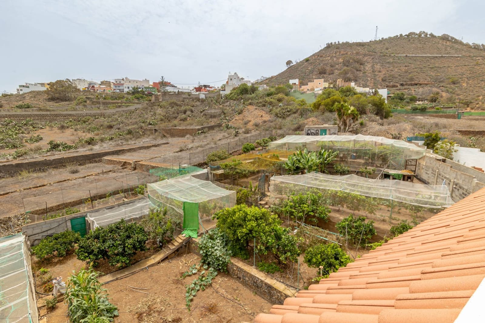 6 quarto Moradia para venda em Arucas com piscina garagem - 430 000 € (Ref: 8450765)