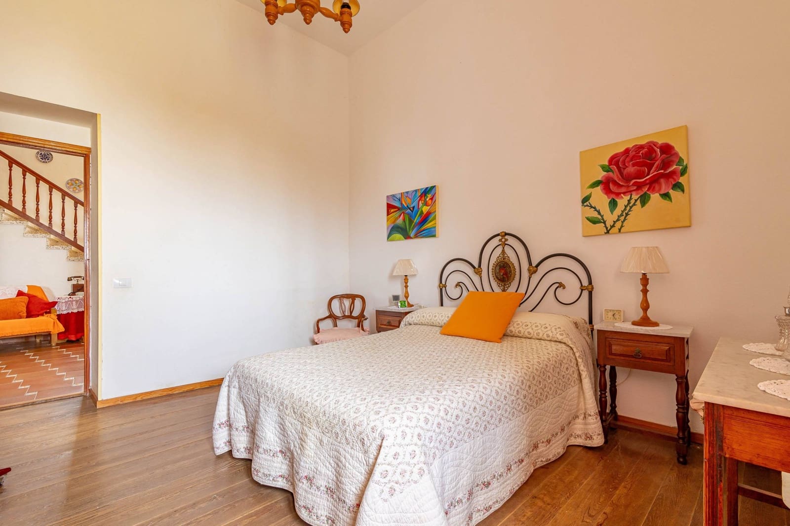 6 bedroom Villa for sale in Arucas with pool garage - € 430,000 (Ref: 8450765)