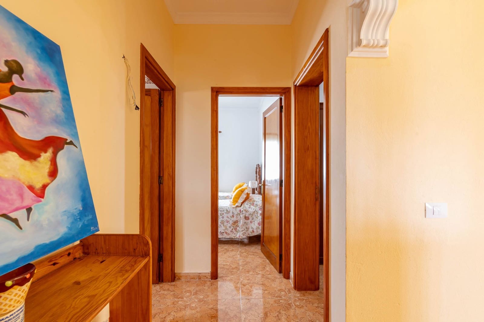 6 bedroom Villa for sale in Arucas with pool garage - € 430,000 (Ref: 8450765)