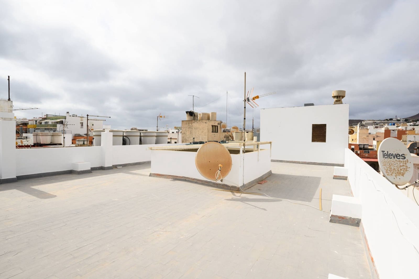 Erhverv til salg i Las Palmas de Gran Canaria - € 1.500.000 (Ref: 8495145)