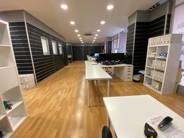 Office for rent in Guanarteme, Las Palmas de Gran Canaria - € 1,900 (Ref: 8529763)