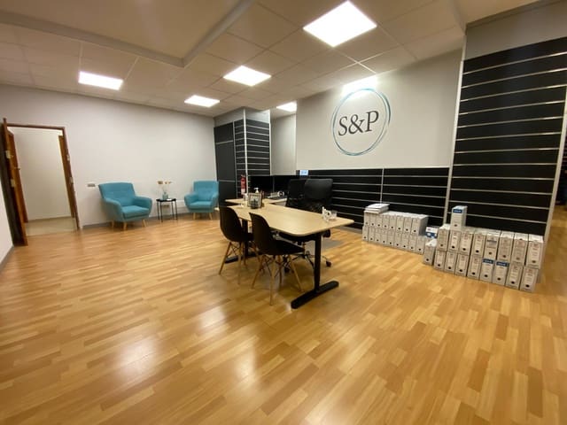 Office for rent in Guanarteme, Las Palmas de Gran Canaria - € 1,900 (Ref: 8529763)