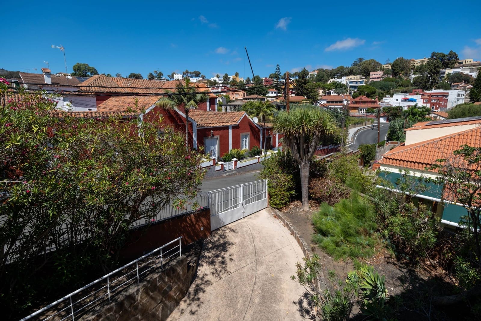 4 soveværelse Villa til salg i Santa Brigida med garage - € 690.000 (Ref: 8559926)