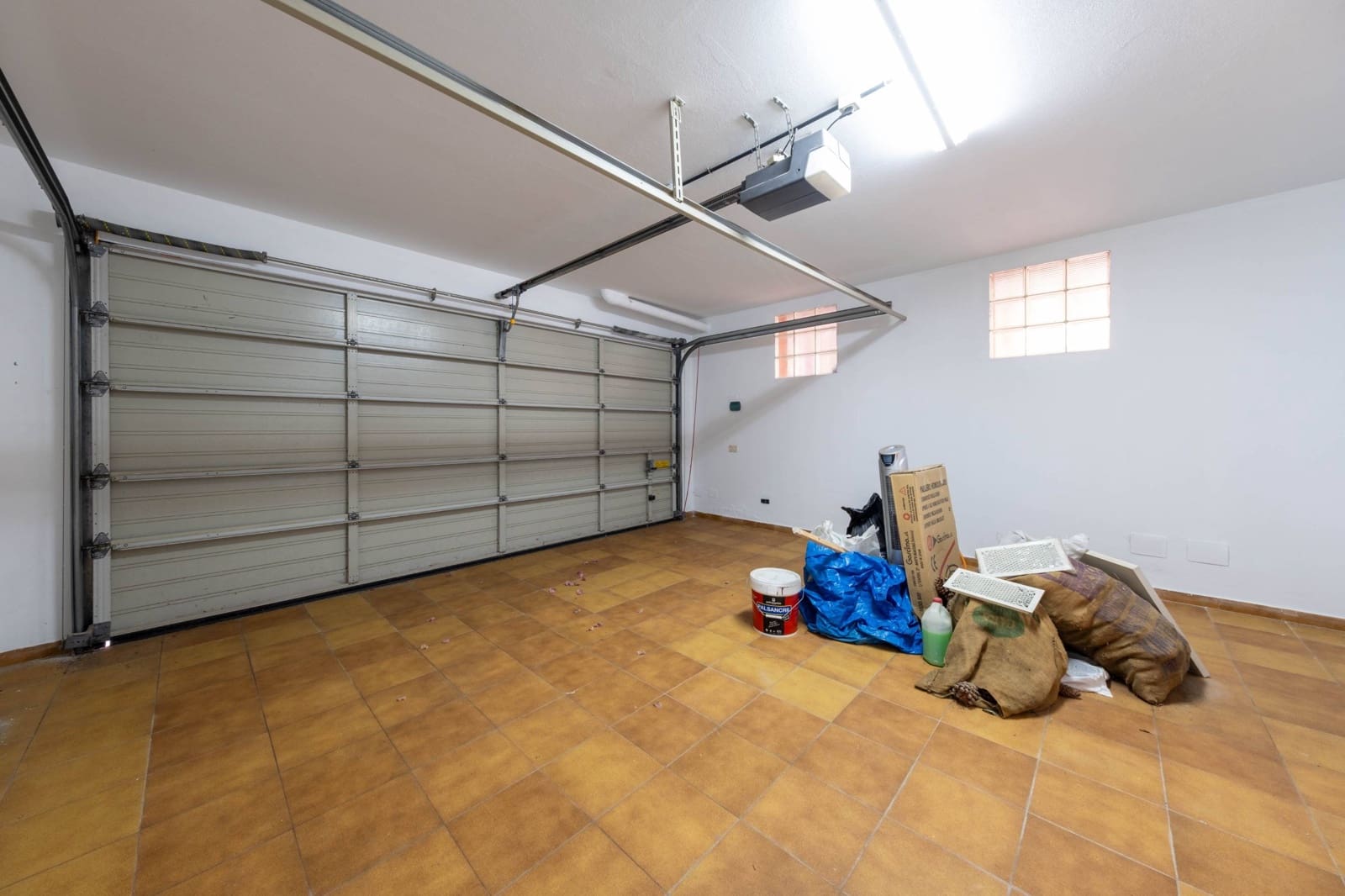 4 soveværelse Villa til salg i Santa Brigida med garage - € 690.000 (Ref: 8559926)