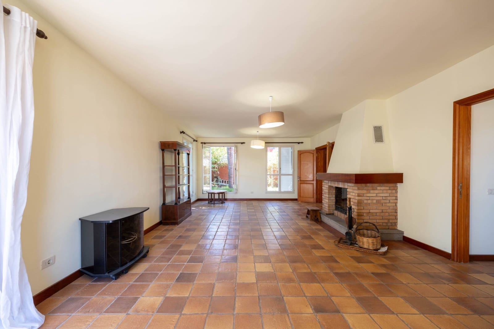 4 slaapkamer Villa te koop in Santa Brigida met garage - € 690.000 (Ref: 8559926)