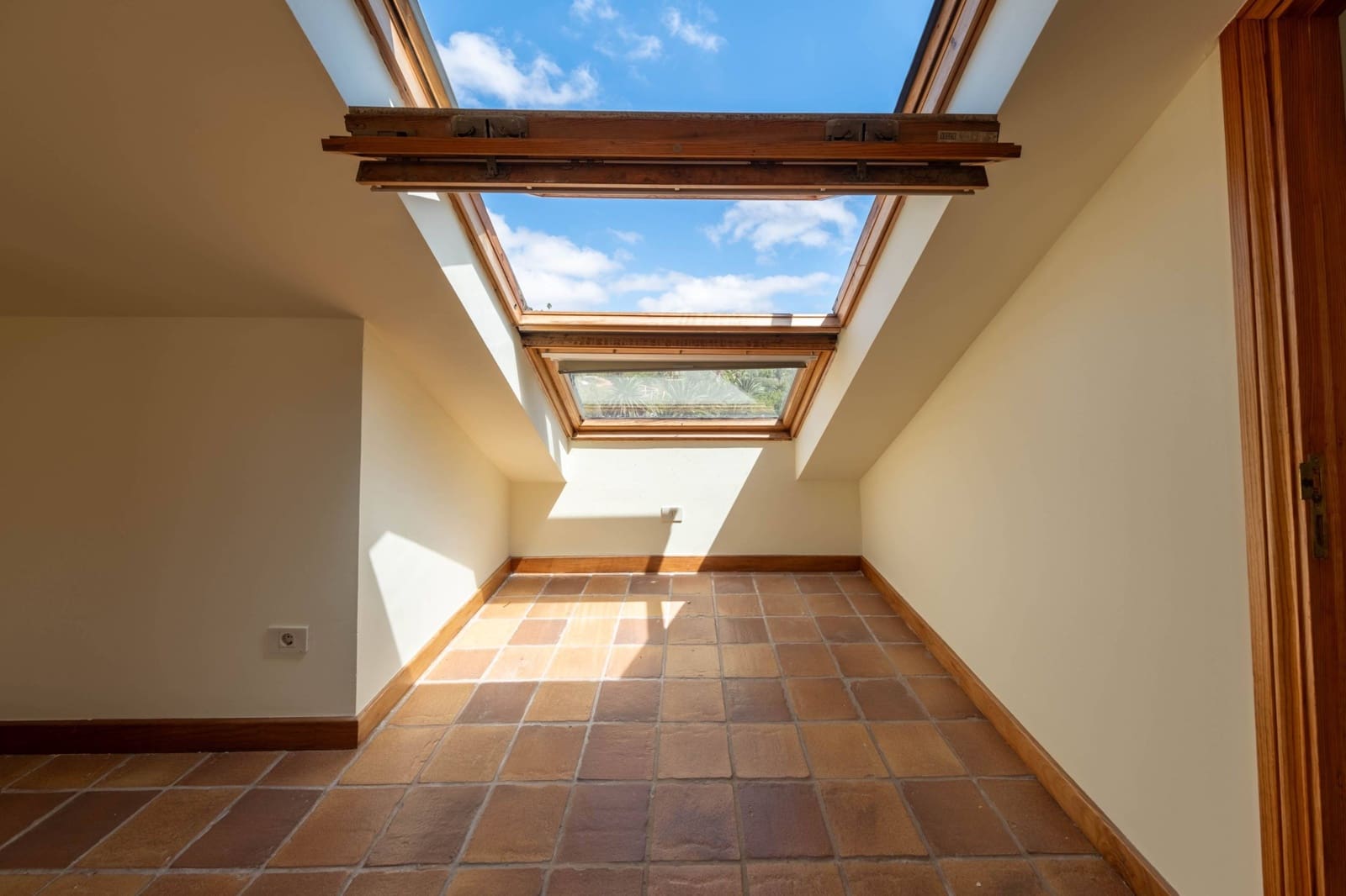 4 slaapkamer Villa te koop in Santa Brigida met garage - € 690.000 (Ref: 8559926)