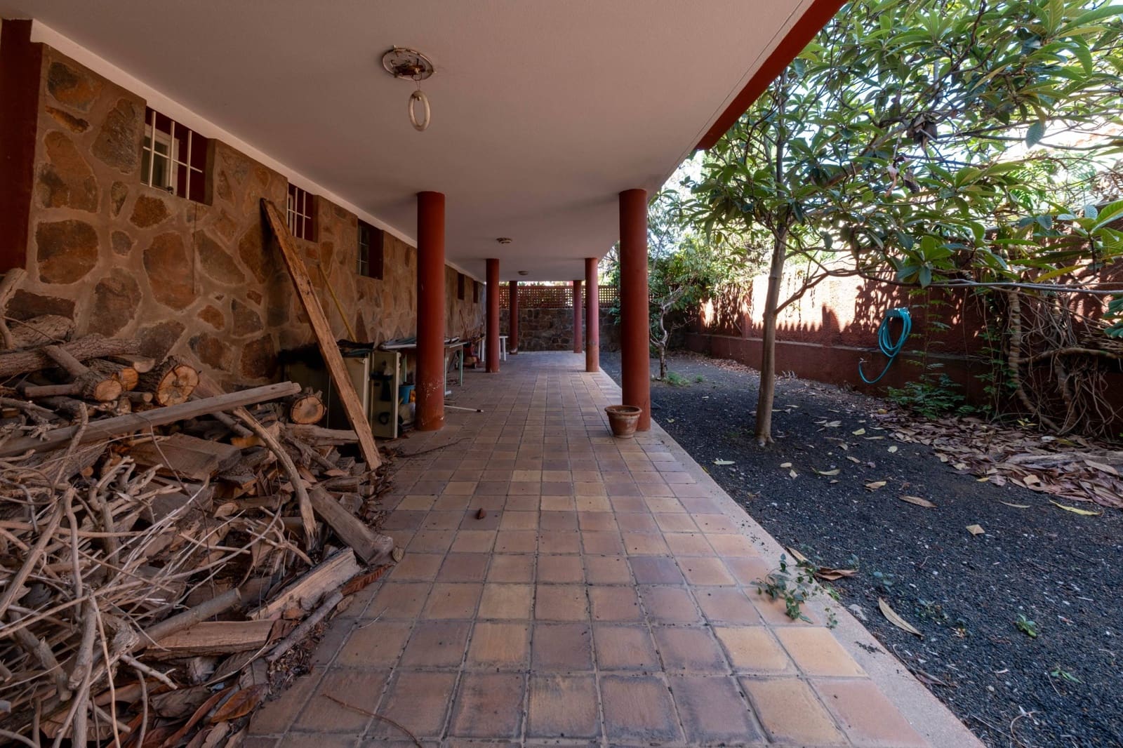 4 slaapkamer Villa te koop in Santa Brigida met garage - € 690.000 (Ref: 8559926)