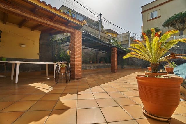 4 soveværelse Villa til salg i Santa Brígida - € 500.000 (Ref: 8570380)