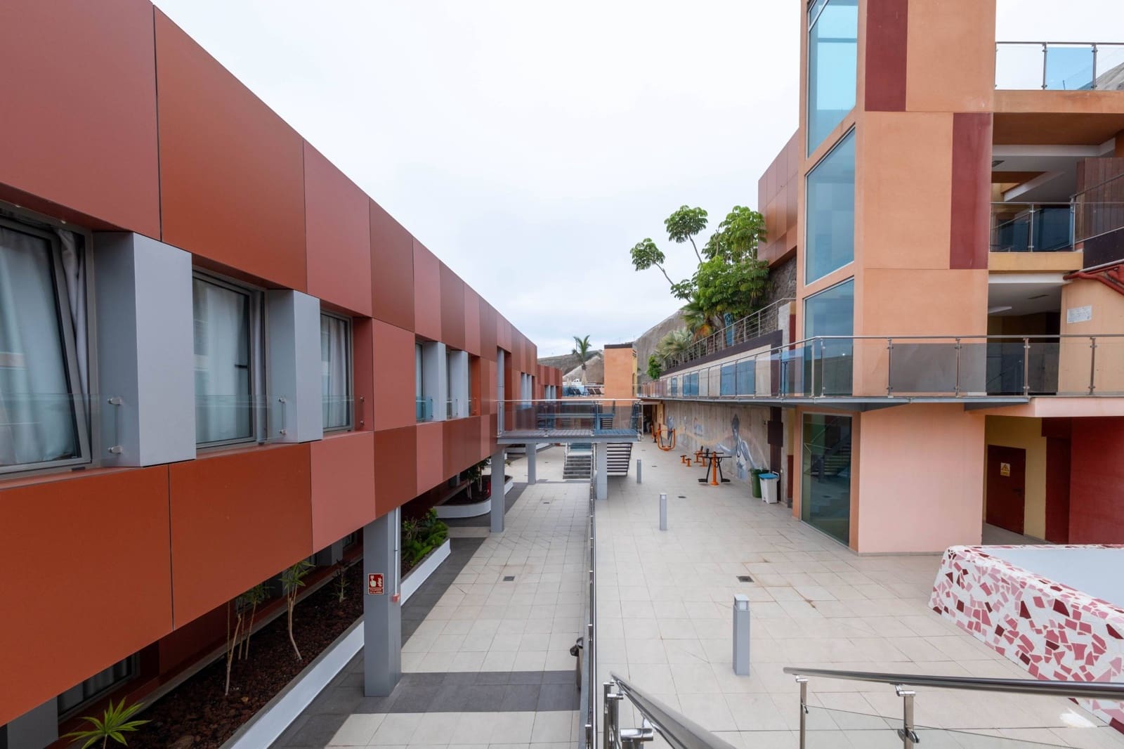 46 bedroom Apartment for sale in Amadores with pool garage - € 11,400,000 (Ref: 8570382)