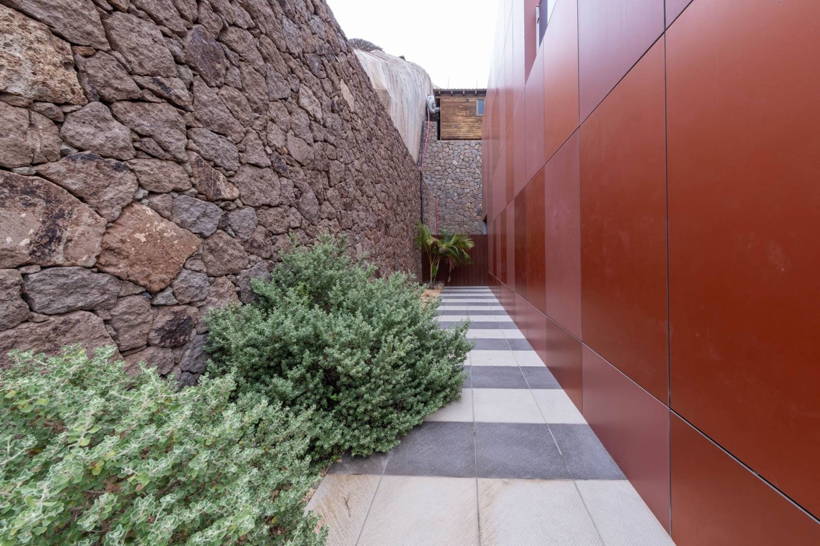 46 bedroom Apartment for sale in Amadores with pool garage - € 11,400,000 (Ref: 8570382)