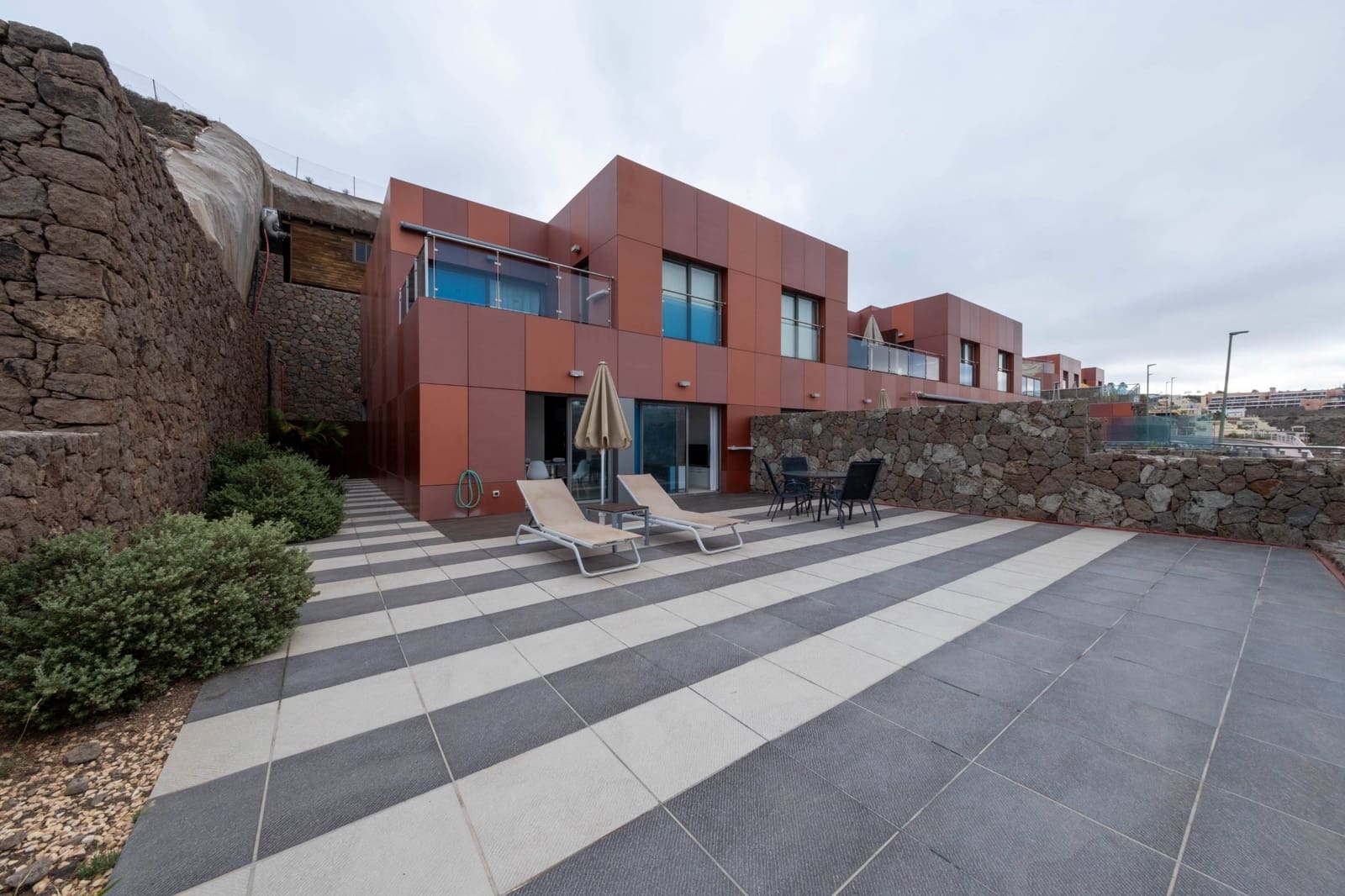 46 bedroom Apartment for sale in Amadores with pool garage - € 11,400,000 (Ref: 8570382)