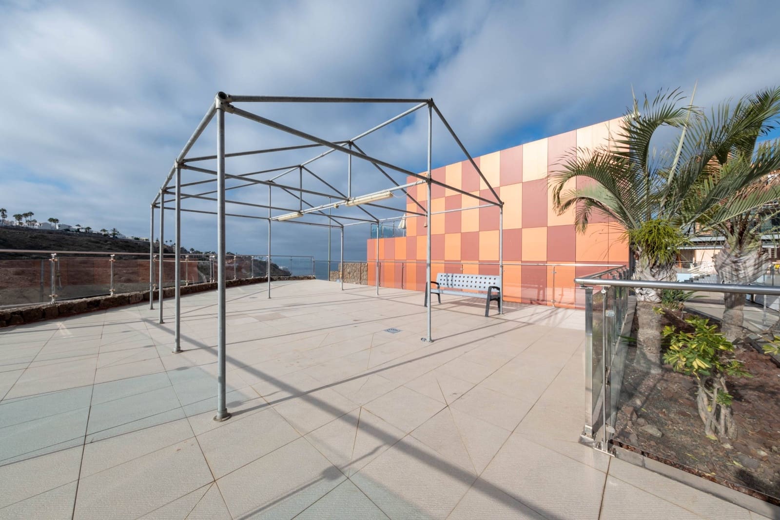 46 bedroom Apartment for sale in Amadores with pool garage - € 11,400,000 (Ref: 8570382)