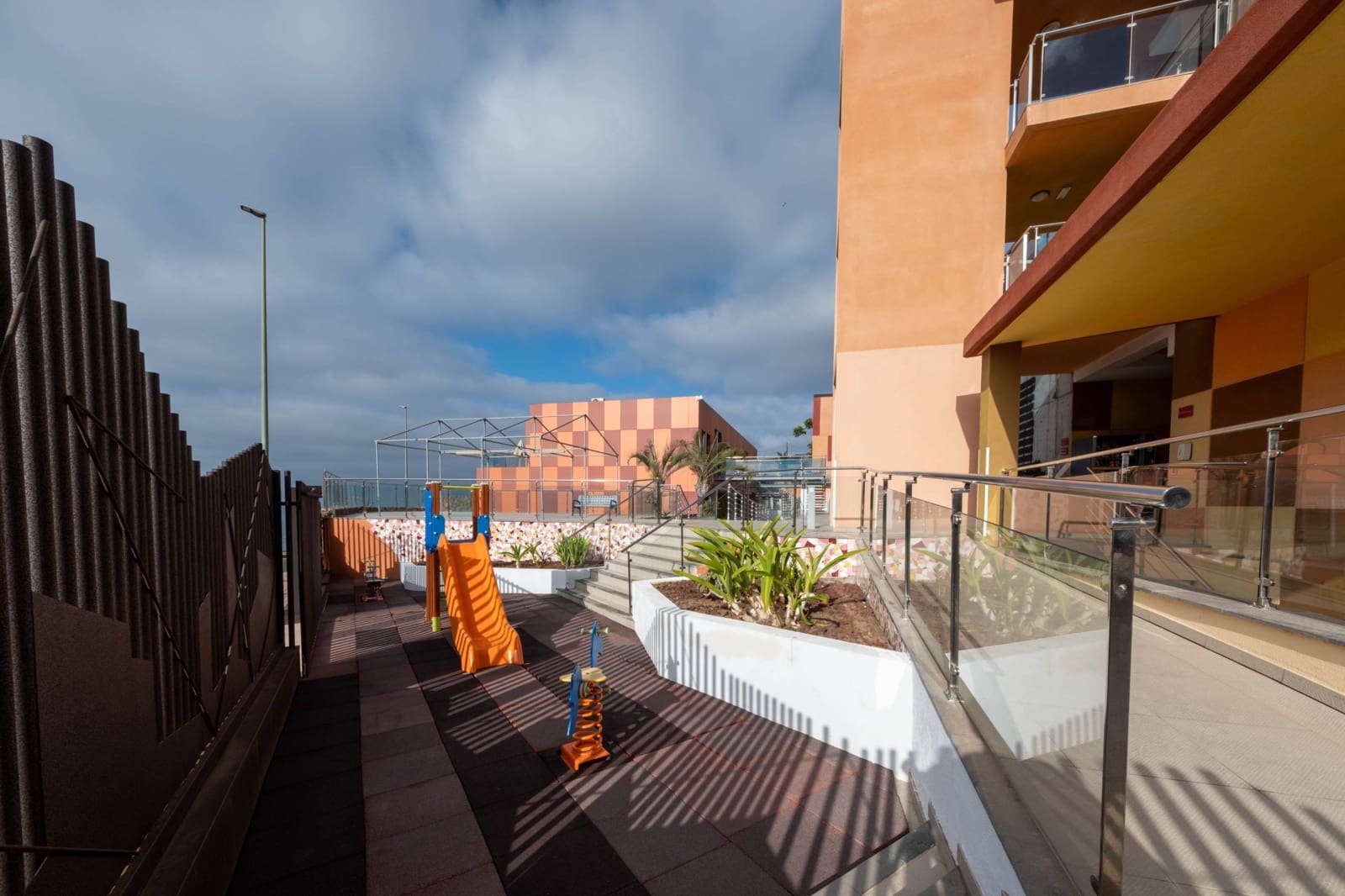 46 Zimmer Apartment zu verkaufen in Amadores mit Pool Garage - 11.400.000 € (Ref: 8570382)