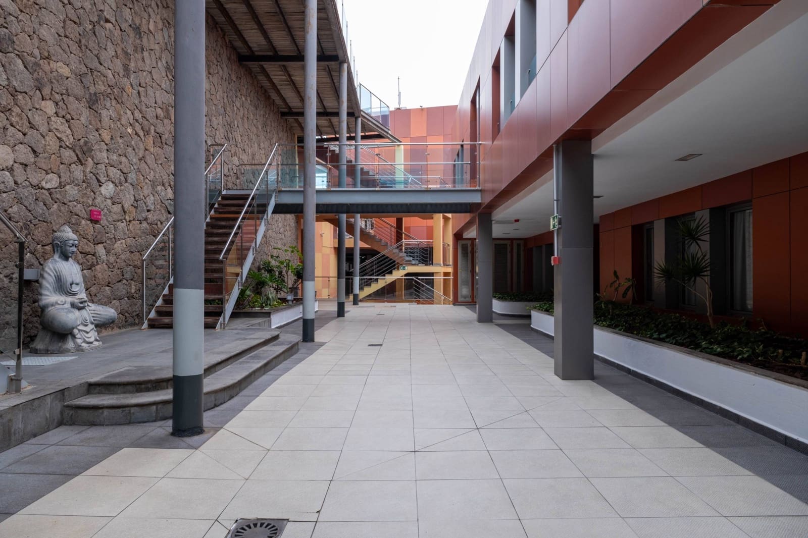 46 makuuhuone Huoneisto myytävänä paikassa Amadores mukana uima-altaan 
autotalli - 11 400 000 € (Ref: 8570382)