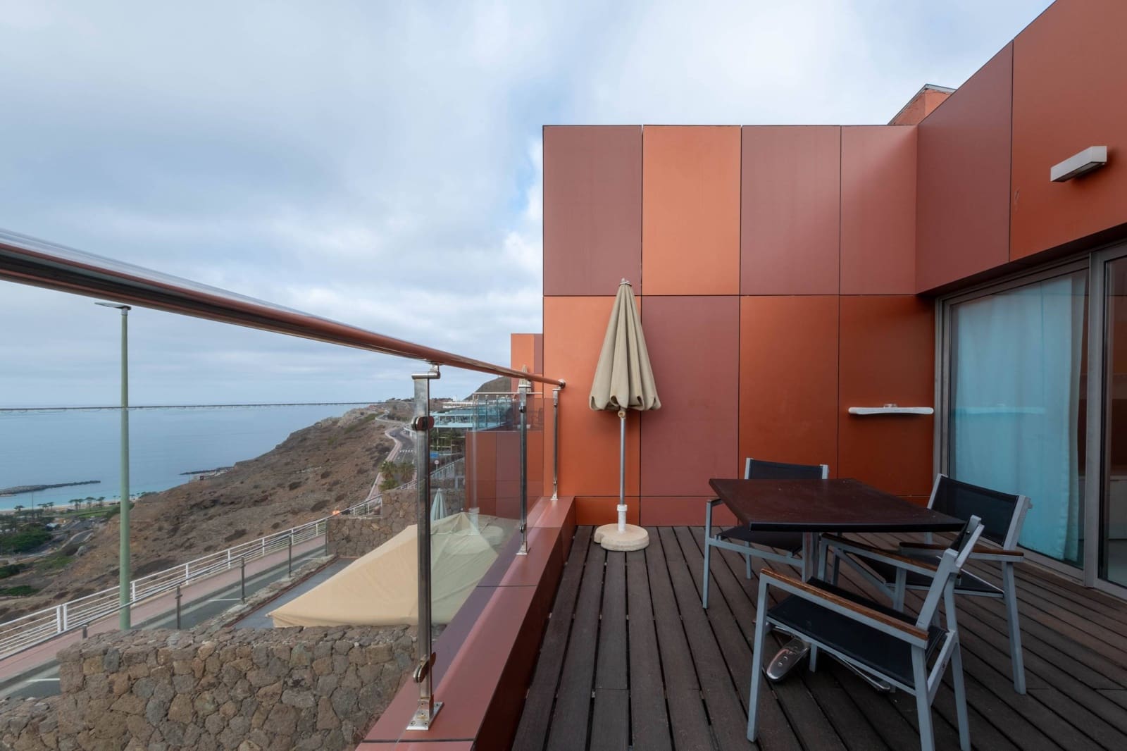 46 bedroom Apartment for sale in Amadores with pool garage - € 11,400,000 (Ref: 8570382)