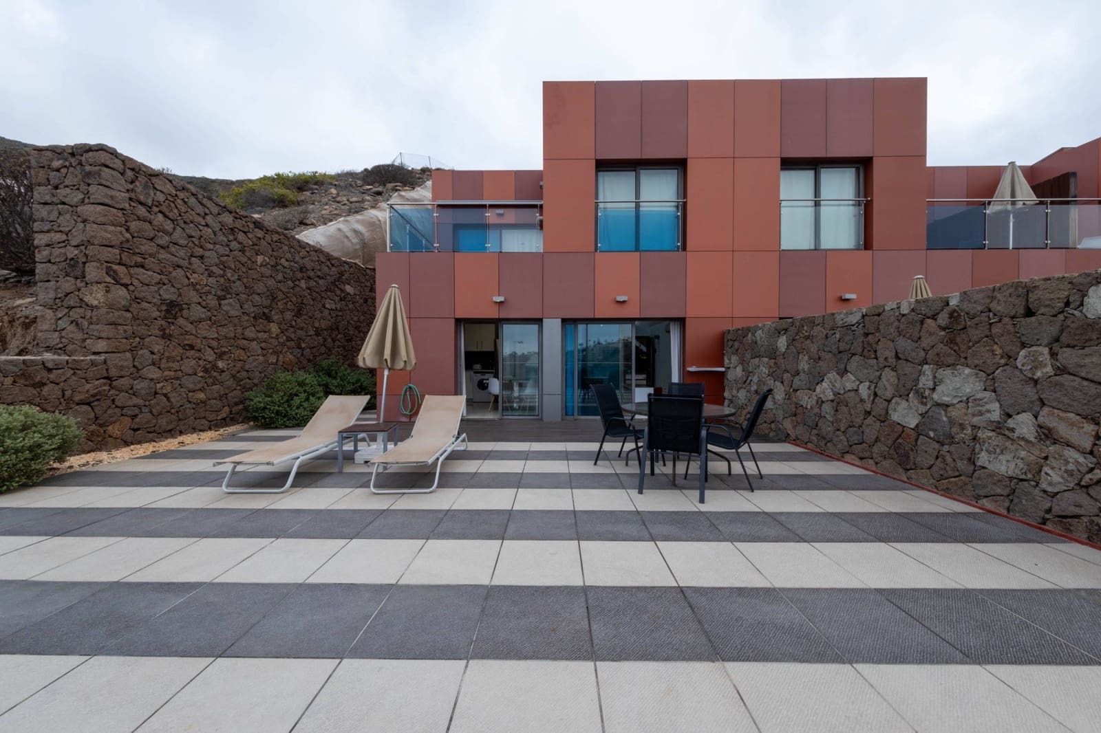 46 bedroom Apartment for sale in Amadores with pool garage - € 11,400,000 (Ref: 8570382)