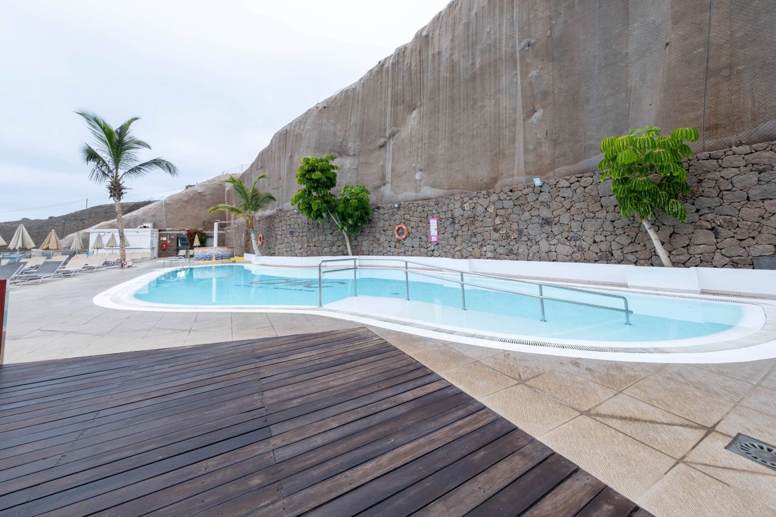 46 bedroom Apartment for sale in Amadores with pool garage - € 11,400,000 (Ref: 8570382)