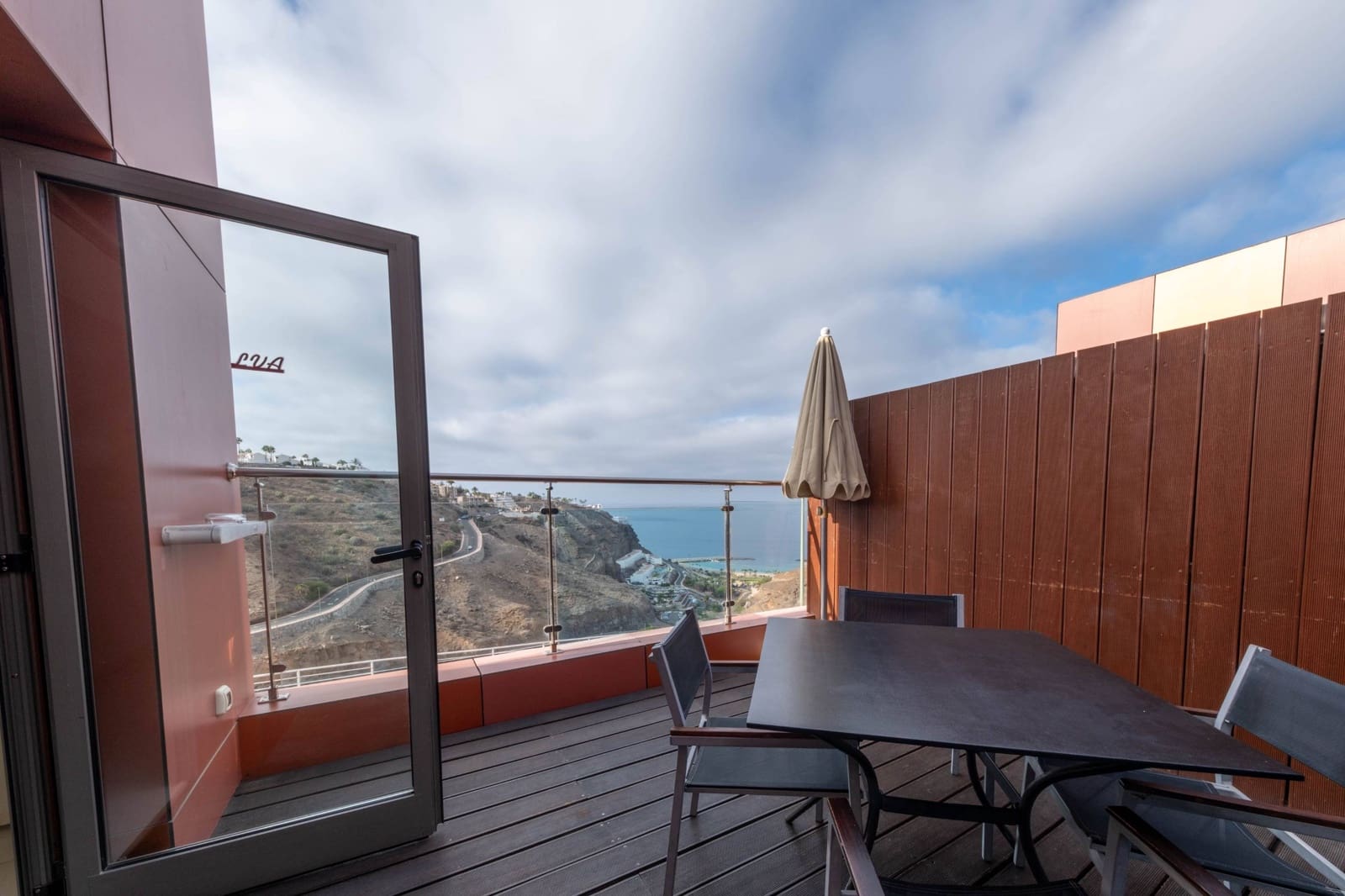 46 bedroom Apartment for sale in Amadores with pool garage - € 11,400,000 (Ref: 8570382)