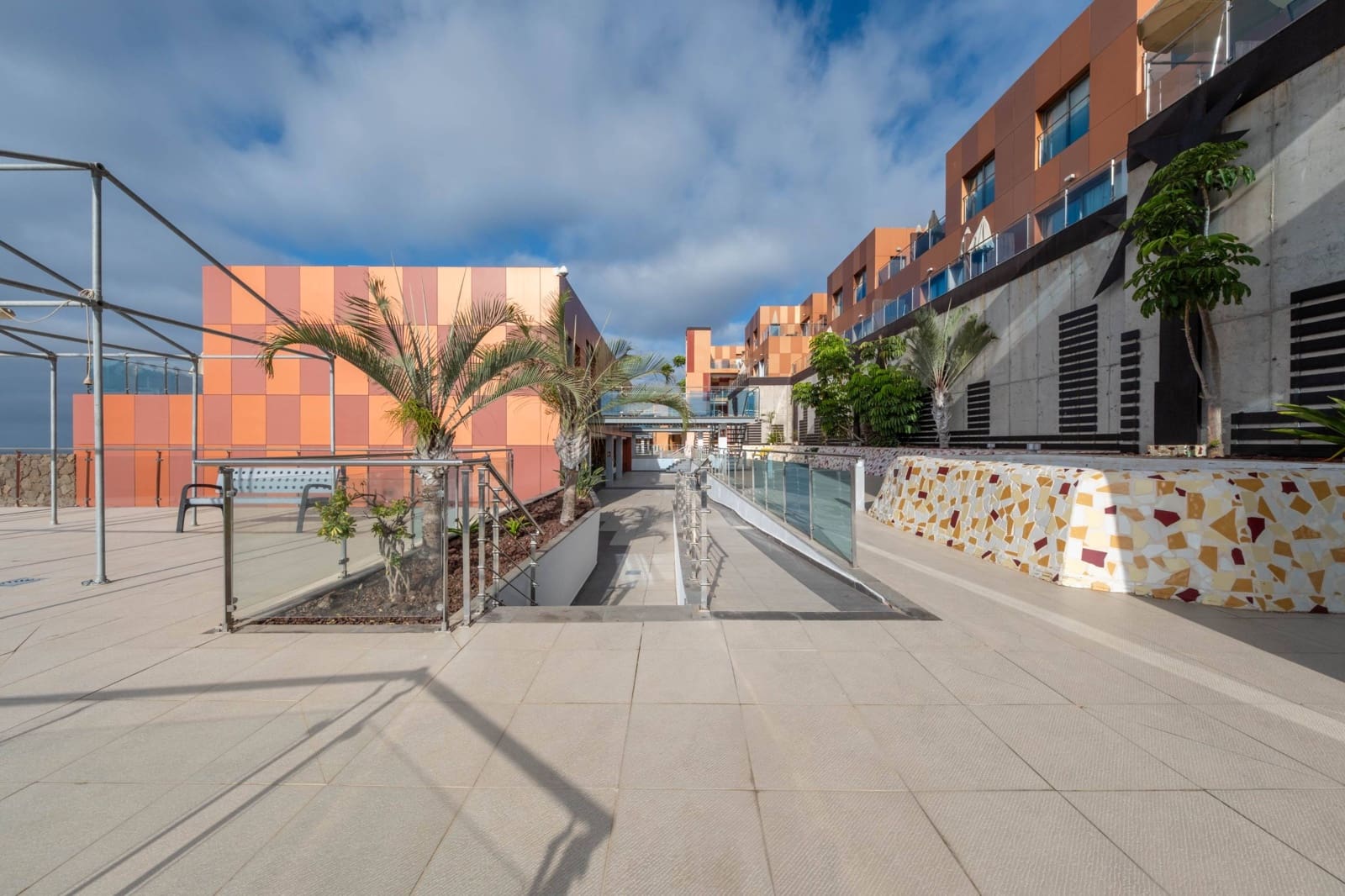 46 bedroom Apartment for sale in Amadores with pool garage - € 11,400,000 (Ref: 8570382)