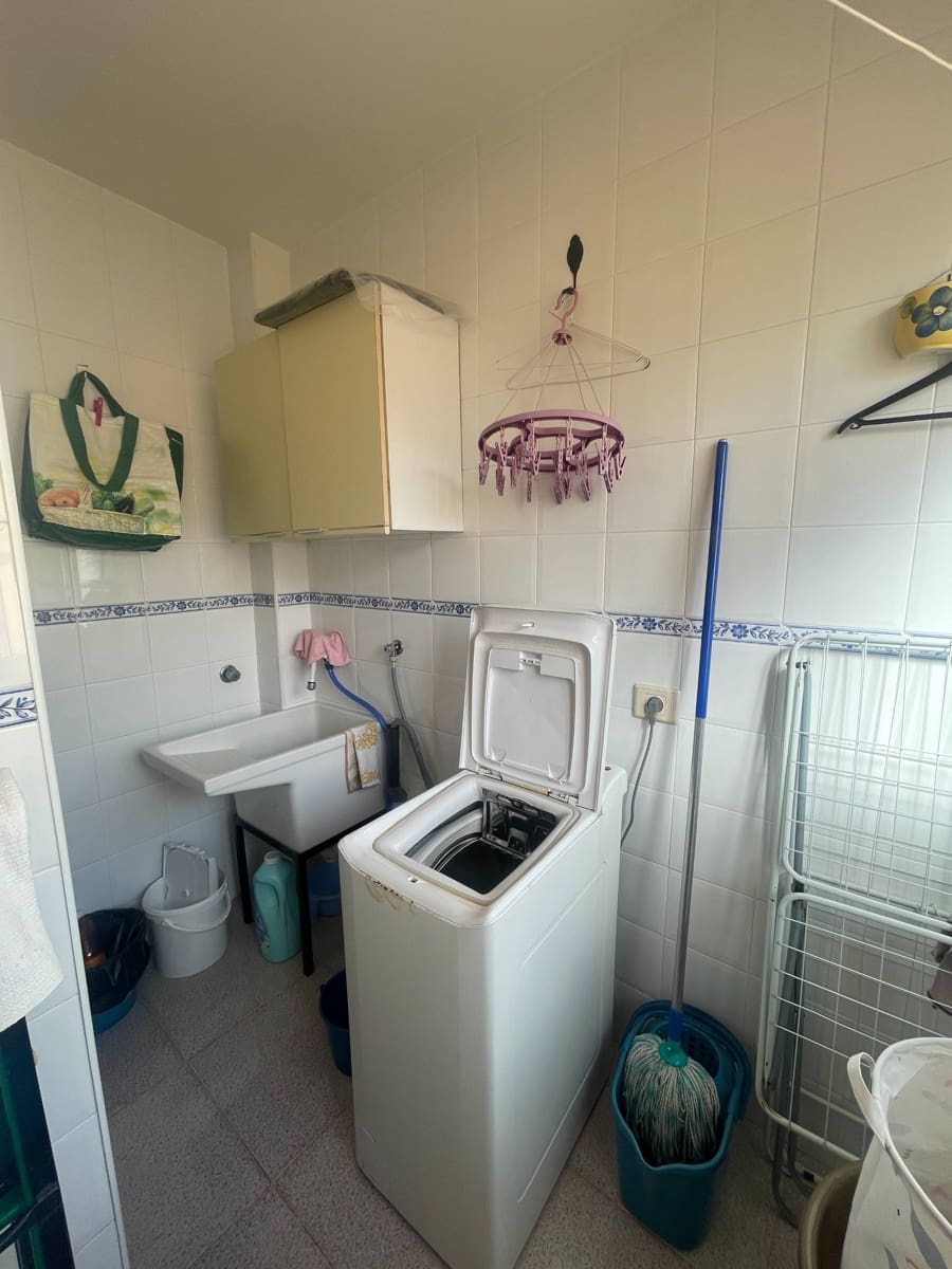 4 soverom Rekkehus til salgs i Las Palmas de Gran Canaria med garasje - € 398 000 (Ref: 8584292)