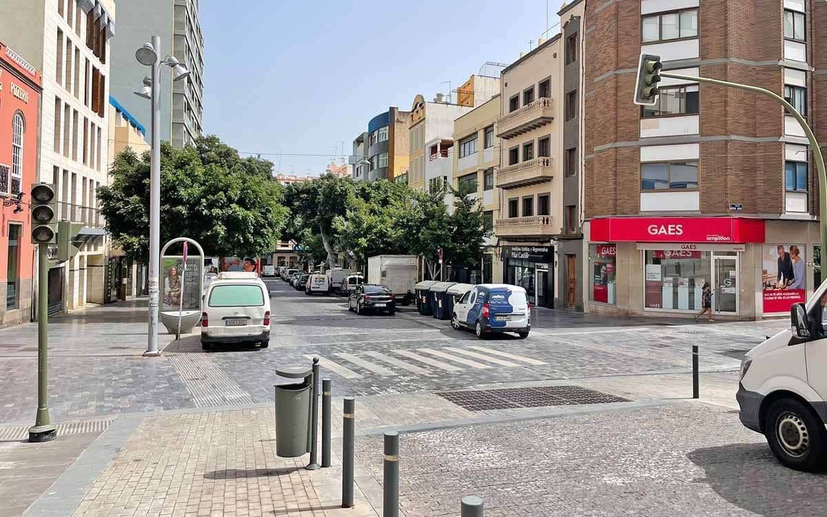 Commercieel te koop in Las Palmas de Gran Canaria - € 285.000 (Ref: 8610605)