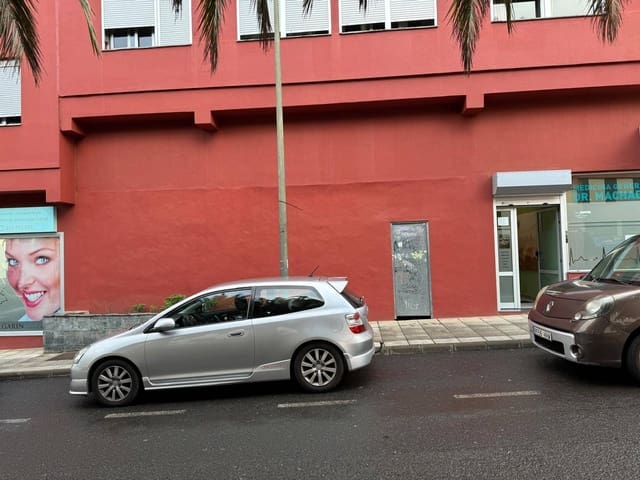 Kaupallinen myytävänä paikassa Santa Brígida - 240 000 € (Ref: 8615310)