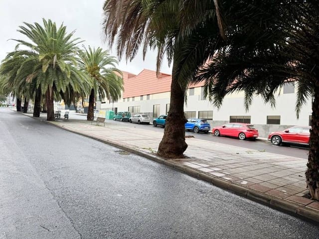 Kommersiell til salgs i Santa Brígida - € 240 000 (Ref: 8615310)