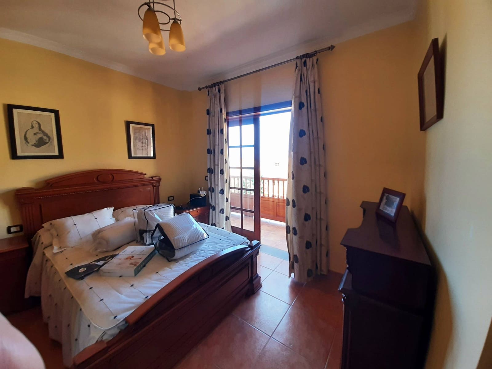 6 soveværelse Villa til salg i Arucas med garage - € 645.000 (Ref: 8620158)