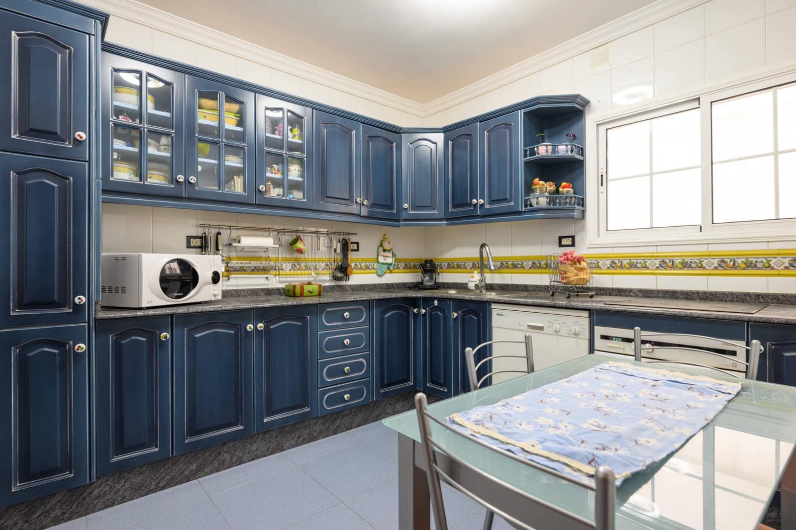 17 soveværelse Byhus til salg i Vega de San Mateo med garage - € 1.500.000 (Ref: 8623273)