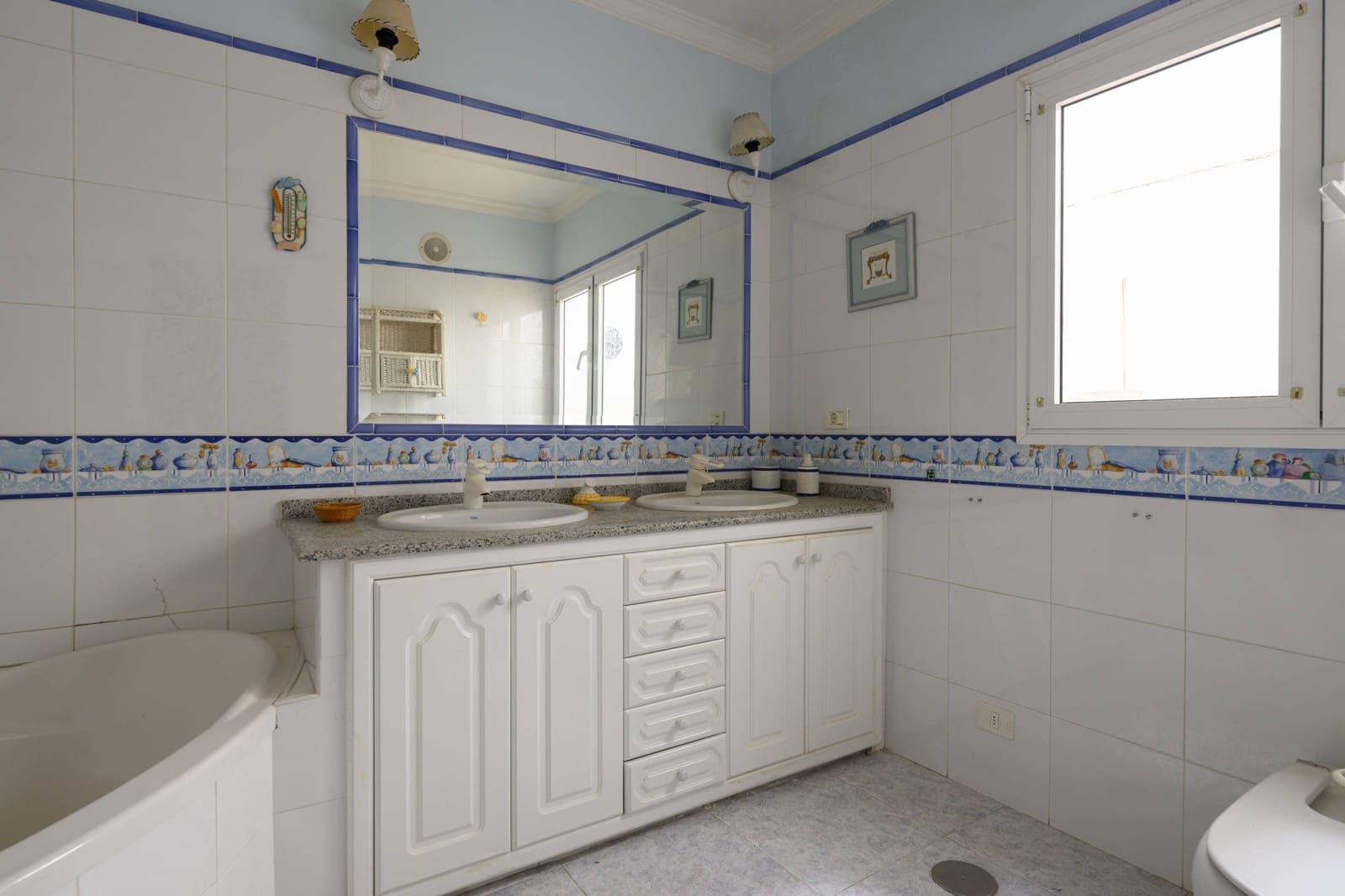 17 soveværelse Byhus til salg i Vega de San Mateo med garage - € 1.500.000 (Ref: 8623273)