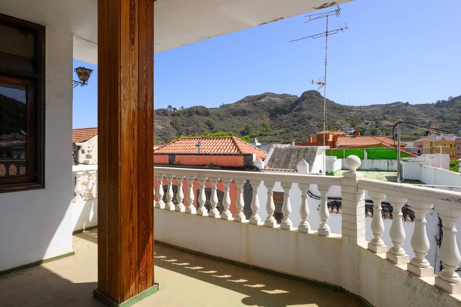 17 soveværelse Byhus til salg i Vega de San Mateo med garage - € 1.500.000 (Ref: 8623273)