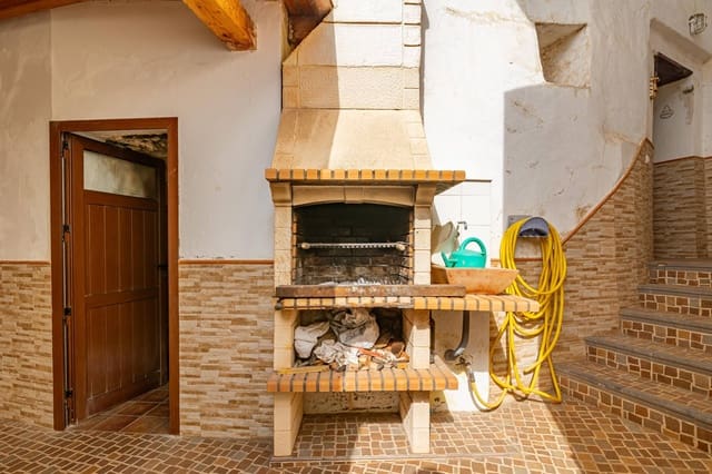 5 soverom Villa til salgs i Teror - € 230 000 (Ref: 8670326)