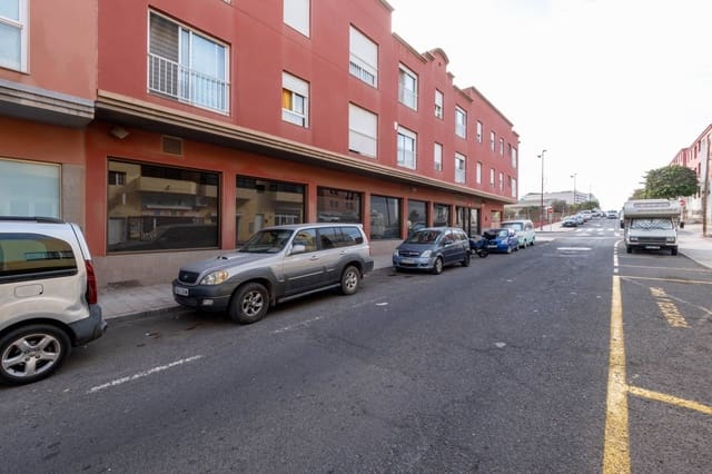 Erhverv til salg i Puerto del Rosario med garage - € 265.000 (Ref: 8682533)