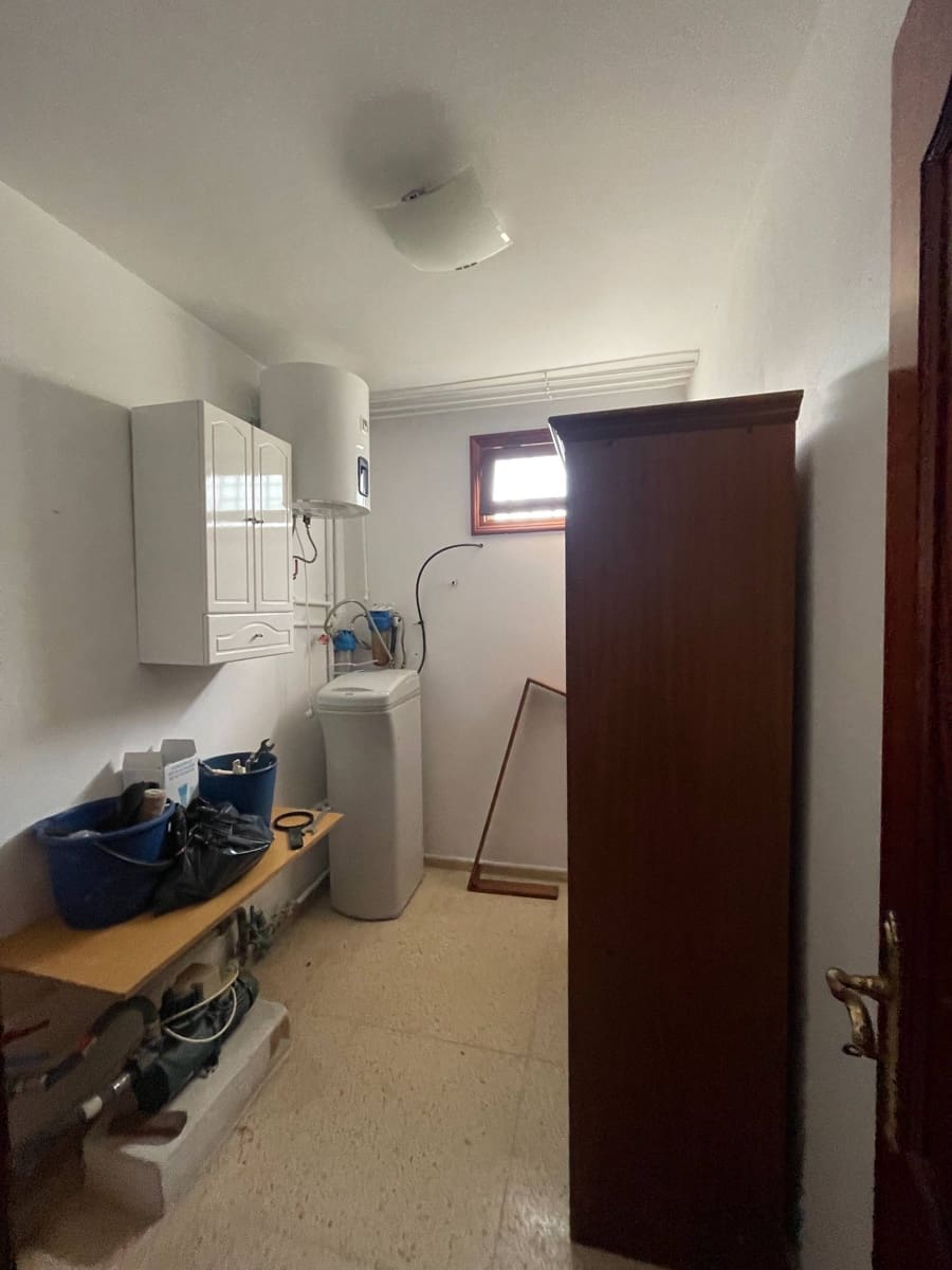 6 soveværelse Villa til salg i Santa Brigida - € 680.000 (Ref: 8689212)