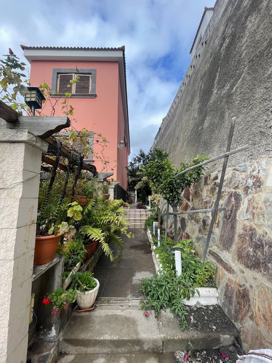 6 soveværelse Villa til salg i Santa Brigida - € 680.000 (Ref: 8689212)