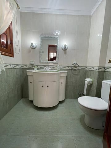 6 Zimmer Villa zu verkaufen in Santa Brígida - 680.000 € (Ref: 8689212)