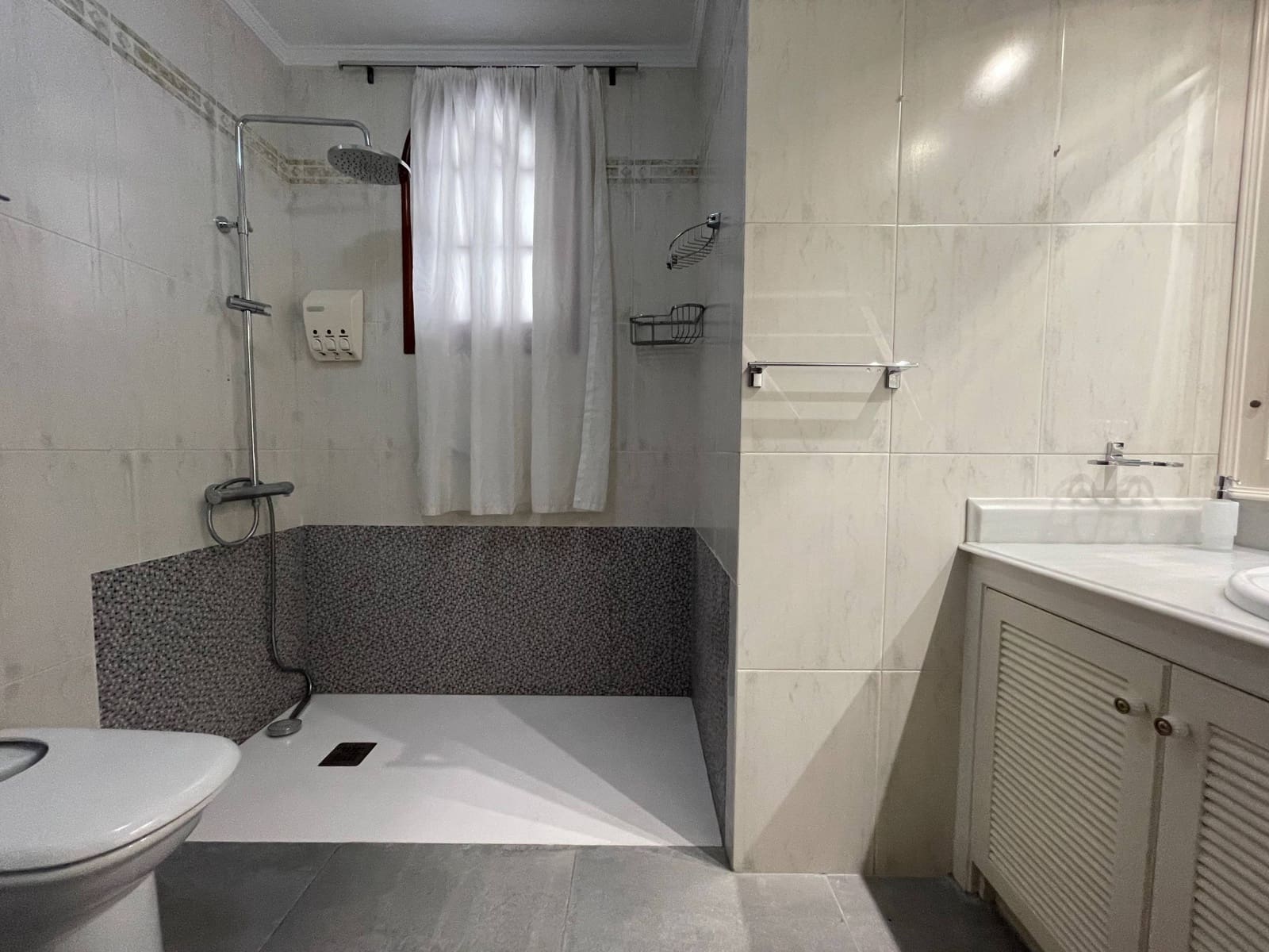 6 soveværelse Villa til salg i Santa Brigida - € 680.000 (Ref: 8689212)