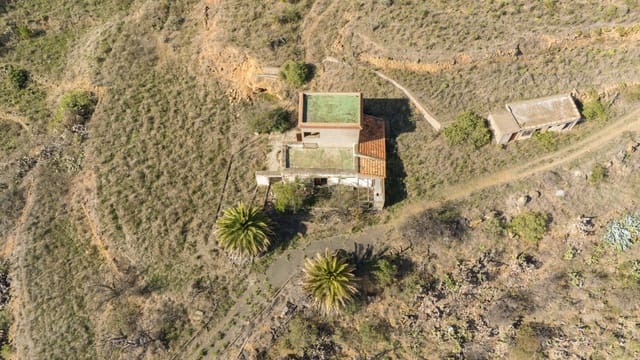 2 bedroom Finca/Country House for sale in Arafo - € 500,000 (Ref: 8789715)