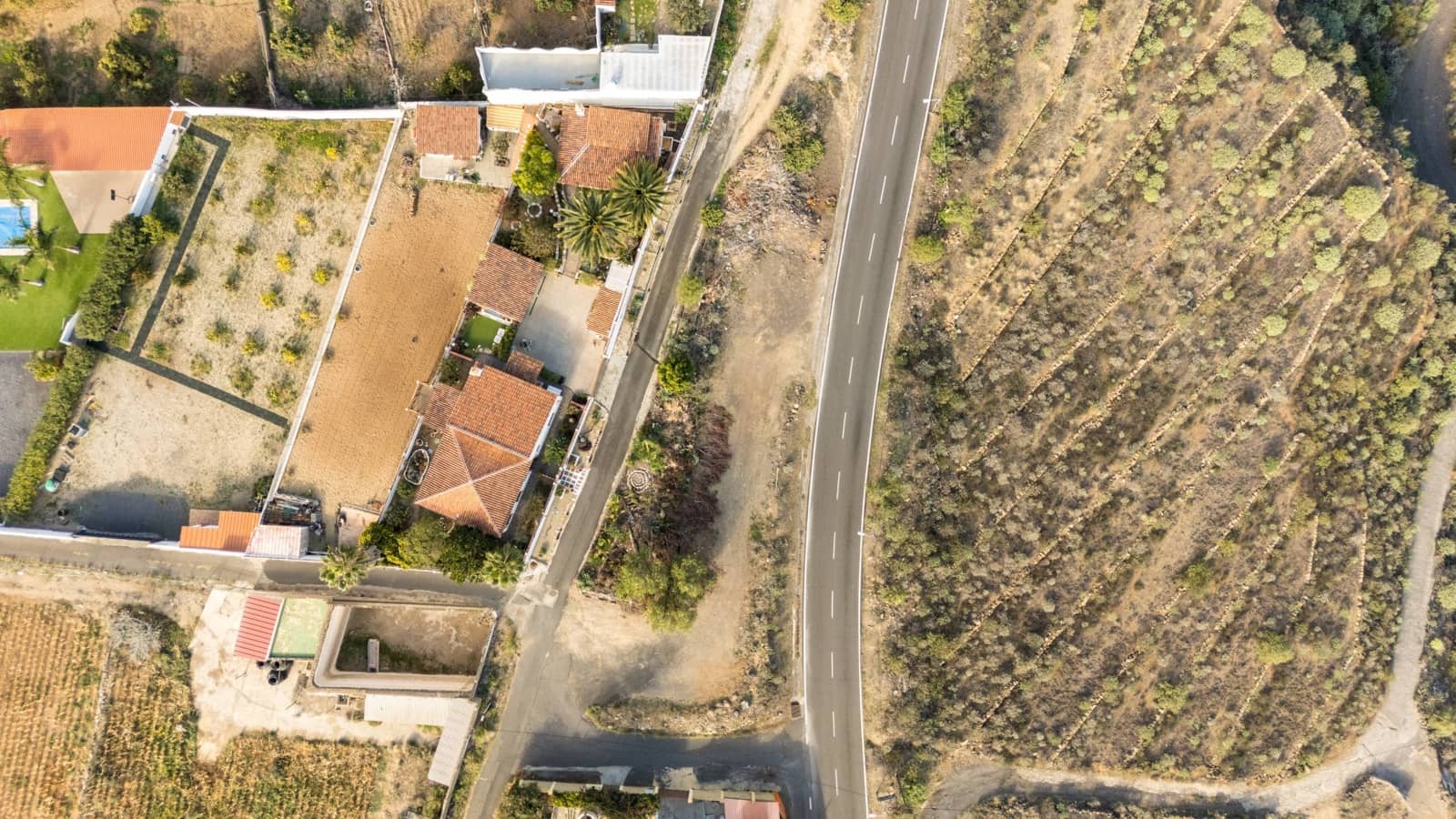 Ubebygd land til salgs i Arafo - € 110 000 (Ref: 8789717)